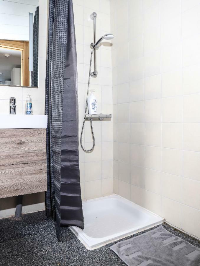 דירות וסטמאנא'איאר Lava House מראה חיצוני תמונה